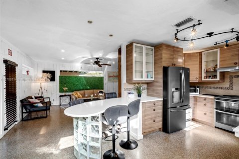 Villa ou maison à vendre à Hollywood, Floride: 2 chambres, 119.57 m2 № 1460852 - photo 3