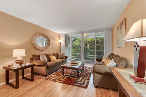 Condo in Davie, Florida, 2 bedrooms № 2192015
