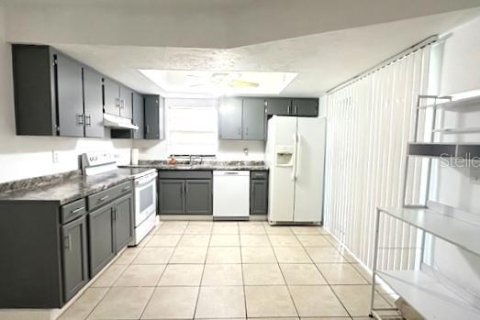 Touwnhouse à vendre à Port Orange, Floride: 2 chambres, 115.38 m2 № 1909267 - photo 7
