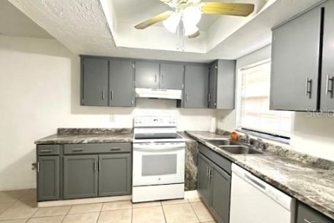 Touwnhouse à vendre à Port Orange, Floride: 2 chambres, 115.38 m2 № 1909267 - photo 5