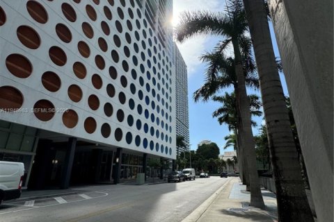 Снять в аренду кондоминиум в Майами, Флорида 1 спальня, 68.56м2, № 2004727 - фото 19