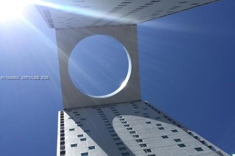 Кондоминиум с 1 спальней в Майами, Флорида № 2004727