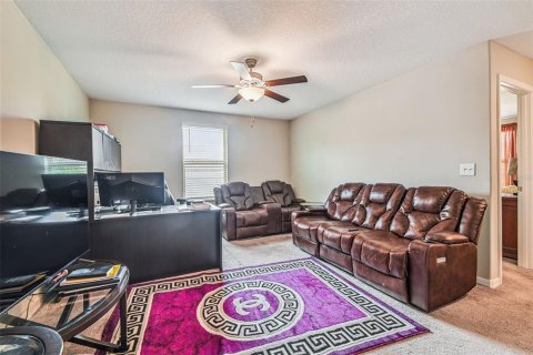 House in Riverview, Florida 5 bedrooms, 273.97 sq.m. № 1879632 - photo 18
