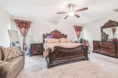 House in Riverview, Florida 5 bedrooms, 273.97 sq.m. № 1879632 - photo 14