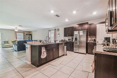 House in Riverview, Florida 5 bedrooms, 273.97 sq.m. № 1879632 - photo 8