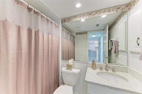 Купить кондоминиум в Пунта-Горда, Флорида 8 комнат, 129.51м2, № 1532108 - фото 26