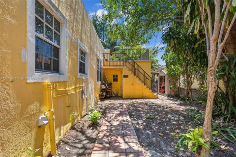 Casa en venta en Miami, Florida, 3 dormitorios, 166.76 m2 № 1945778 - foto 7