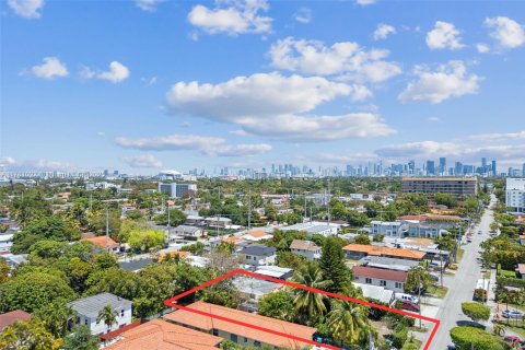Casa en venta en Miami, Florida, 3 dormitorios, 166.76 m2 № 1945778 - foto 4