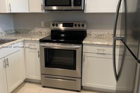 Condo in Davie, Florida, 1 bedroom № 2025993 - photo 10