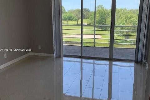 Condo in Davie, Florida, 1 bedroom № 2025993 - photo 22