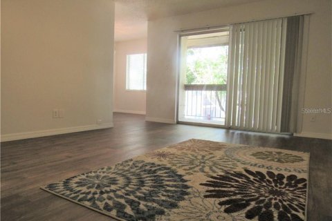 Condominio en alquiler en Tampa, Florida, 1 dormitorio, 65.68 m2 № 1517496 - foto 3