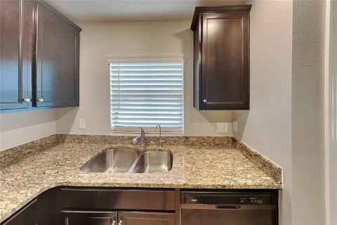 Villa ou maison à louer à Deltona, Floride: 3 chambres, 129.97 m2 № 2121110 - photo 5