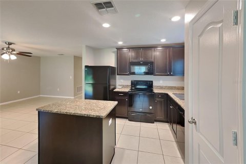 Villa ou maison à louer à Deltona, Floride: 3 chambres, 129.97 m2 № 2121110 - photo 7