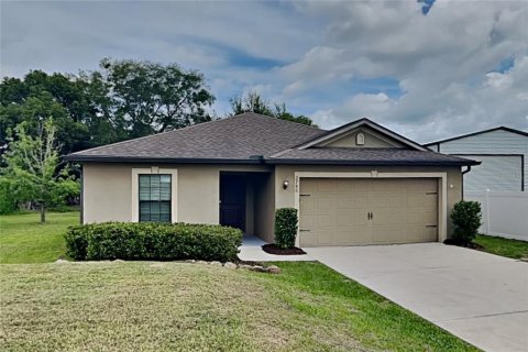 Villa ou maison à Deltona, Floride 3 chambres, 129.97 m2 № 2121110