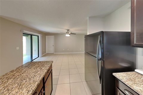 Villa ou maison à louer à Deltona, Floride: 3 chambres, 129.97 m2 № 2121110 - photo 6
