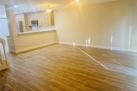 Adosado en venta en Margate, Florida, 2 dormitorios, 126.25 m2 № 2153108 - foto 14