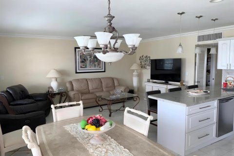Condo in Fort Lauderdale, Florida, 2 bedrooms  № 2242275 - photo 6