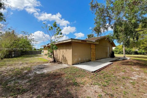 Villa ou maison à vendre à Palm Beach, Floride: 3 chambres, 193.14 m2 № 2057166 - photo 5