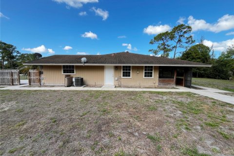 Villa ou maison à vendre à Palm Beach, Floride: 3 chambres, 193.14 m2 № 2057166 - photo 11