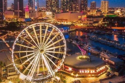 Copropriété à vendre à Miami, Floride: 1 chambre, 57.6 m2 № 2055347 - photo 16