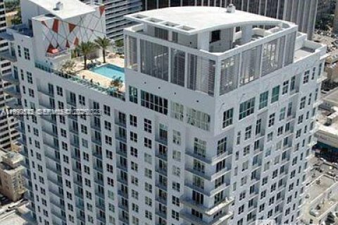 Copropriété à vendre à Miami, Floride: 1 chambre, 57.6 m2 № 2055347 - photo 2