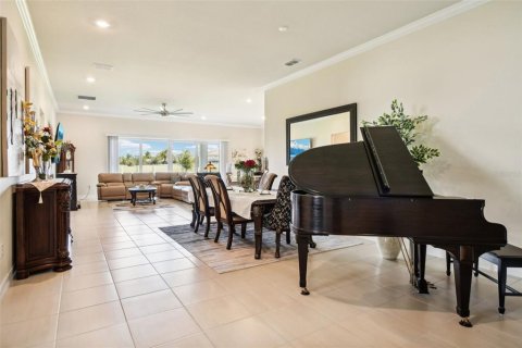 House in Orlando, Florida 3 bedrooms, 251.3 sq.m. № 1881195 - photo 6