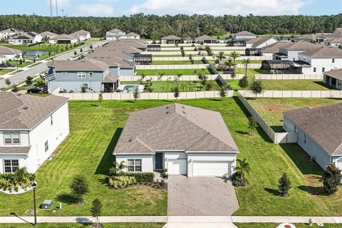 House in Orlando, Florida 3 bedrooms, 251.3 sq.m. № 1881195 - photo 1