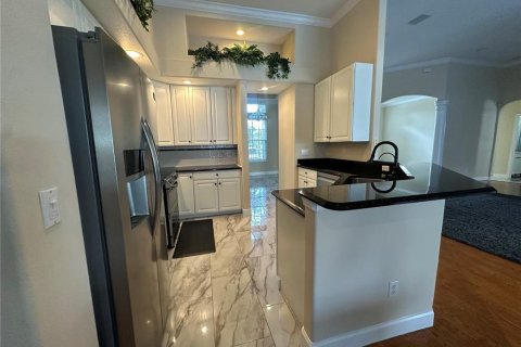 Villa ou maison à louer à Belle Isle, Floride: 5 chambres, 305.18 m2 № 1893738 - photo 17