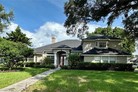 Villa ou maison à louer à Belle Isle, Floride: 5 chambres, 305.18 m2 № 1893738 - photo 1