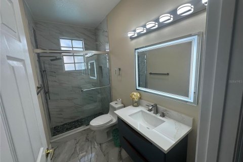 Villa ou maison à louer à Belle Isle, Floride: 5 chambres, 305.18 m2 № 1893738 - photo 22