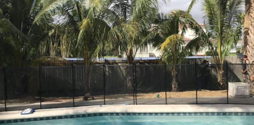House in Ocean Ridge, Florida 4 bedrooms, 324.32 sq.m. № 1139082