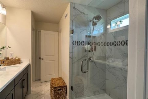 Casa en alquiler en Kissimmee, Florida, 4 dormitorios, 230.77 m2 № 1780556 - foto 24