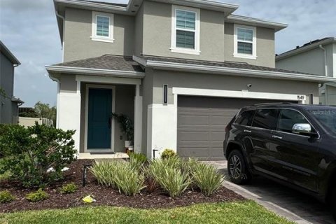 Casa en alquiler en Kissimmee, Florida, 4 dormitorios, 230.77 m2 № 1780556 - foto 1