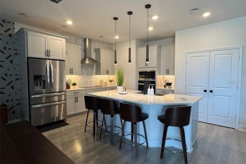 Casa en alquiler en Kissimmee, Florida, 4 dormitorios, 230.77 m2 № 1780556 - foto 9