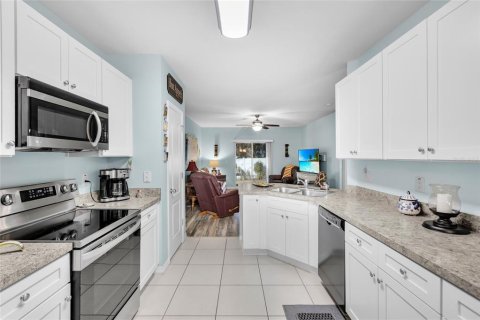 Купить виллу или дом в Таварес, Флорида 10 комнат, 146.41м2, № 1721105 - фото 13