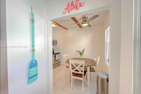 Copropriété à vendre à Hollywood, Floride: 1 chambre, 44.59 m2 № 2013567 - photo 5