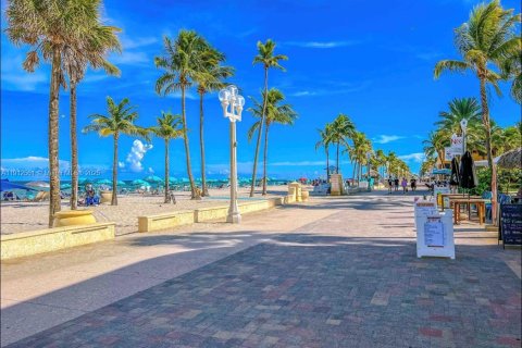 Condo à Hollywood, Floride, 1 chambre  № 2013567