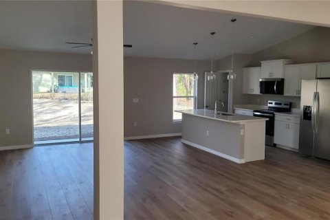 Casa en venta en Citrus Springs, Florida, 3 dormitorios, 155.24 m2 № 2157988 - foto 3