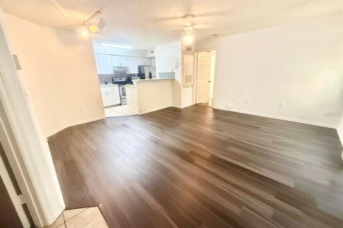 Copropriété à louer à Orlando, Floride: 2 chambres, 81.2 m2 № 2284637 - photo 2