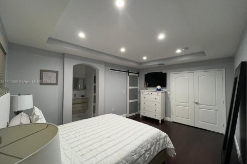 Condo in Miami, Florida, 3 bedrooms  № 1872114 - photo 14