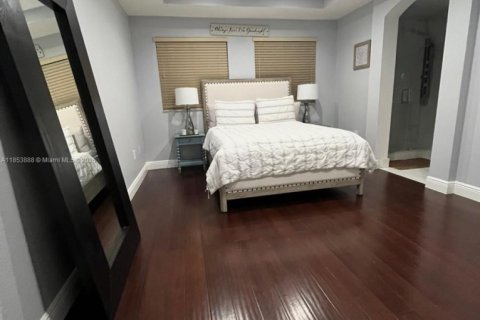 Condo in Miami, Florida, 3 bedrooms  № 1872114 - photo 11