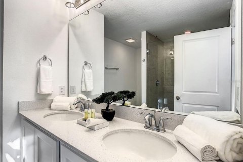 Townhouse in Davenport, Florida 3 bedrooms, 153.57 sq.m. № 1879555 - photo 25