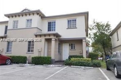 Townhouse in Riviera Beach, Florida 3 bedrooms, 97.45 sq.m. № 2035938