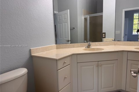 Townhouse in Riviera Beach, Florida 3 bedrooms, 97.45 sq.m. № 2035938 - photo 8