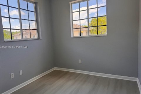 Townhouse in Riviera Beach, Florida 3 bedrooms, 97.45 sq.m. № 2035938 - photo 5