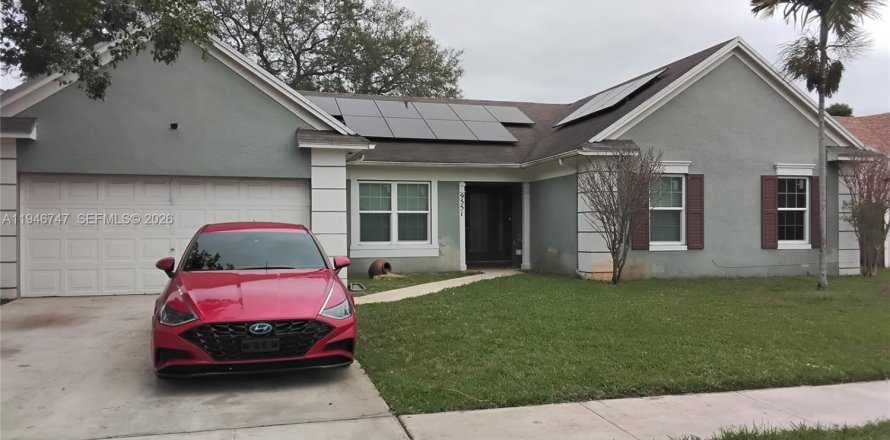 Casa en Miramar, Florida 4 dormitorios, 186.64 m2 № 2003680