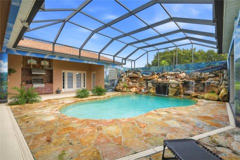 House in Wildwood, Florida 3 bedrooms, 239.04 sq.m. № 2348256 - photo 16