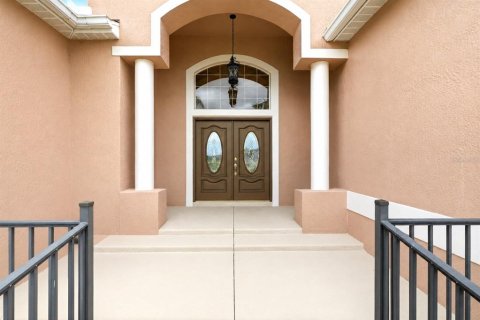 House in Wildwood, Florida 3 bedrooms, 239.04 sq.m. № 2348256 - photo 7