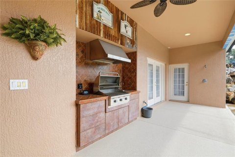 House in Wildwood, Florida 3 bedrooms, 239.04 sq.m. № 2348256 - photo 10