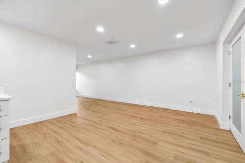 Villa ou maison à vendre à Belleair Bluffs, Floride: 4 chambres, 289.3 m2 № 2414937 - photo 7